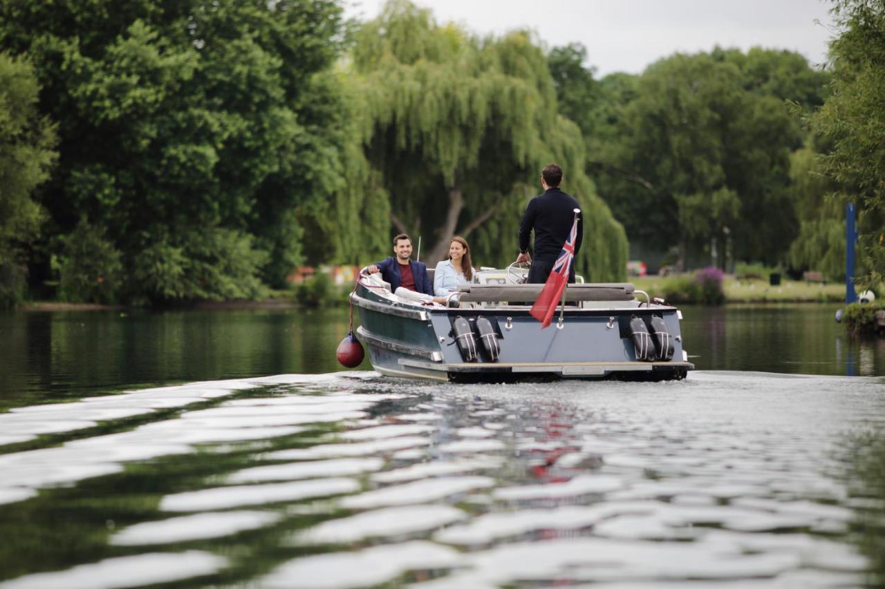 Отель The Runnymede On Thames (Adults Only) Эгэм Экстерьер фото
