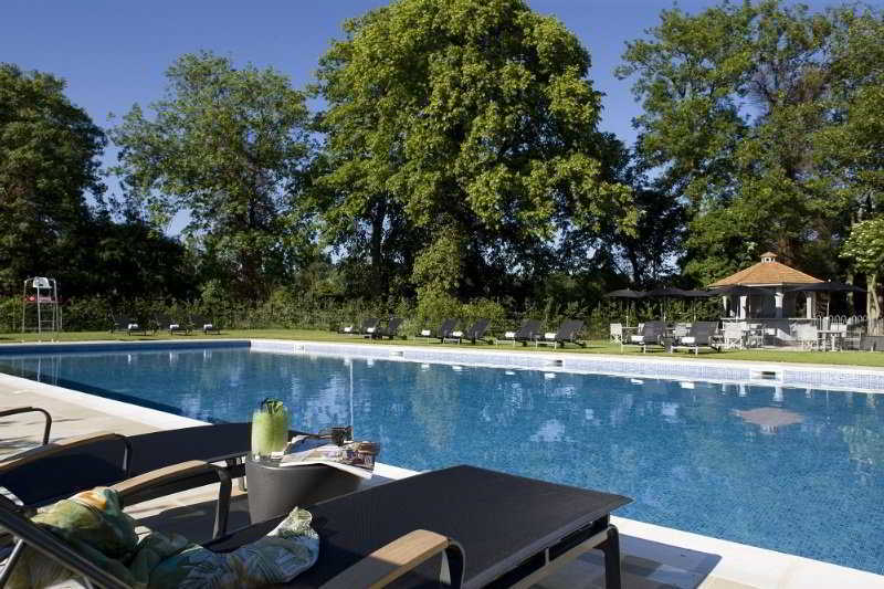 Отель The Runnymede On Thames (Adults Only) Эгэм Экстерьер фото